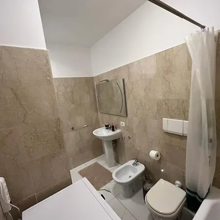 Amedeo House Apartament Bari